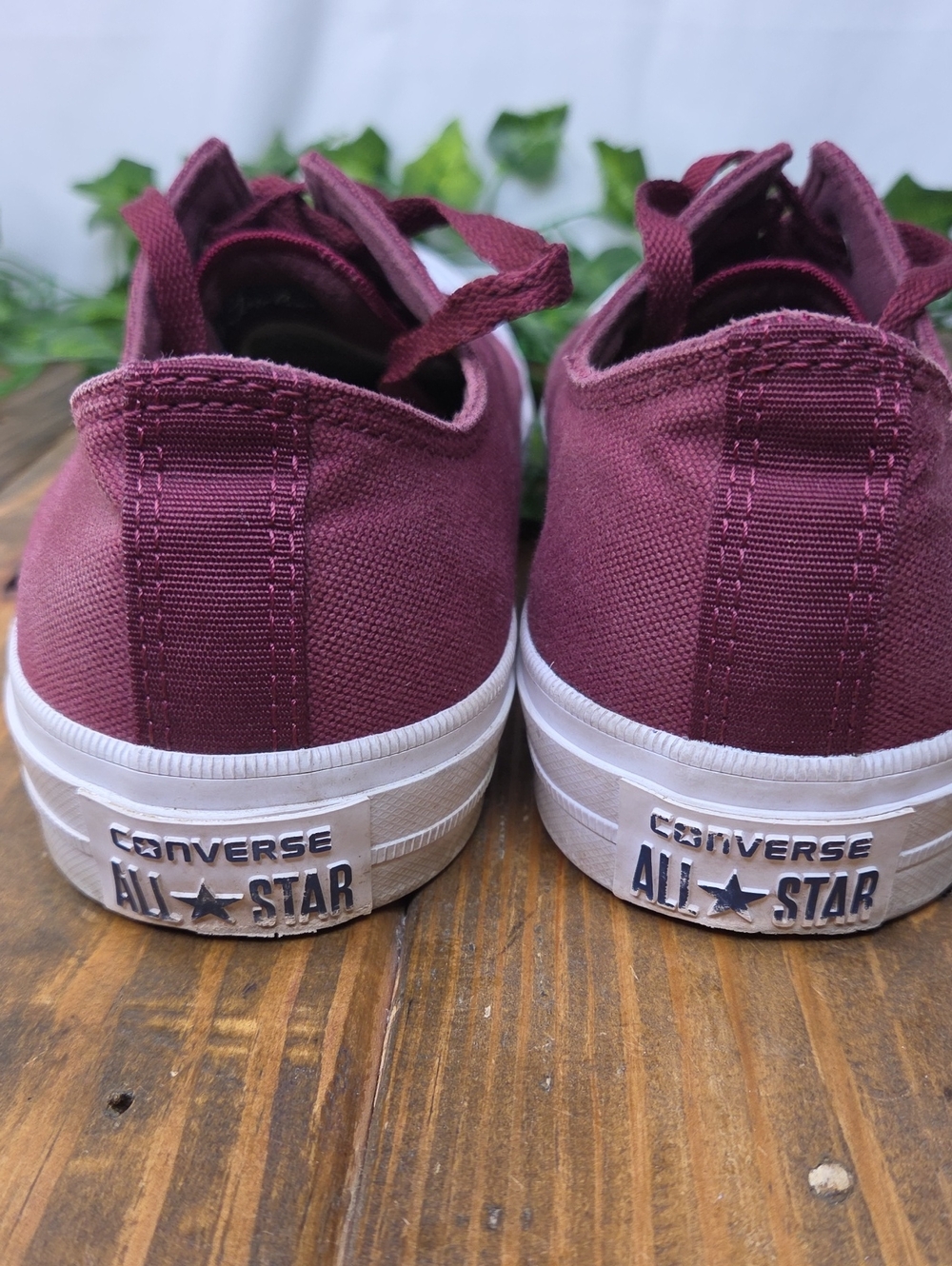 Converse. All Star. Chuck Taylor II.  Excellent Condition. Men's Size 9.5. - Picture 5 of 9